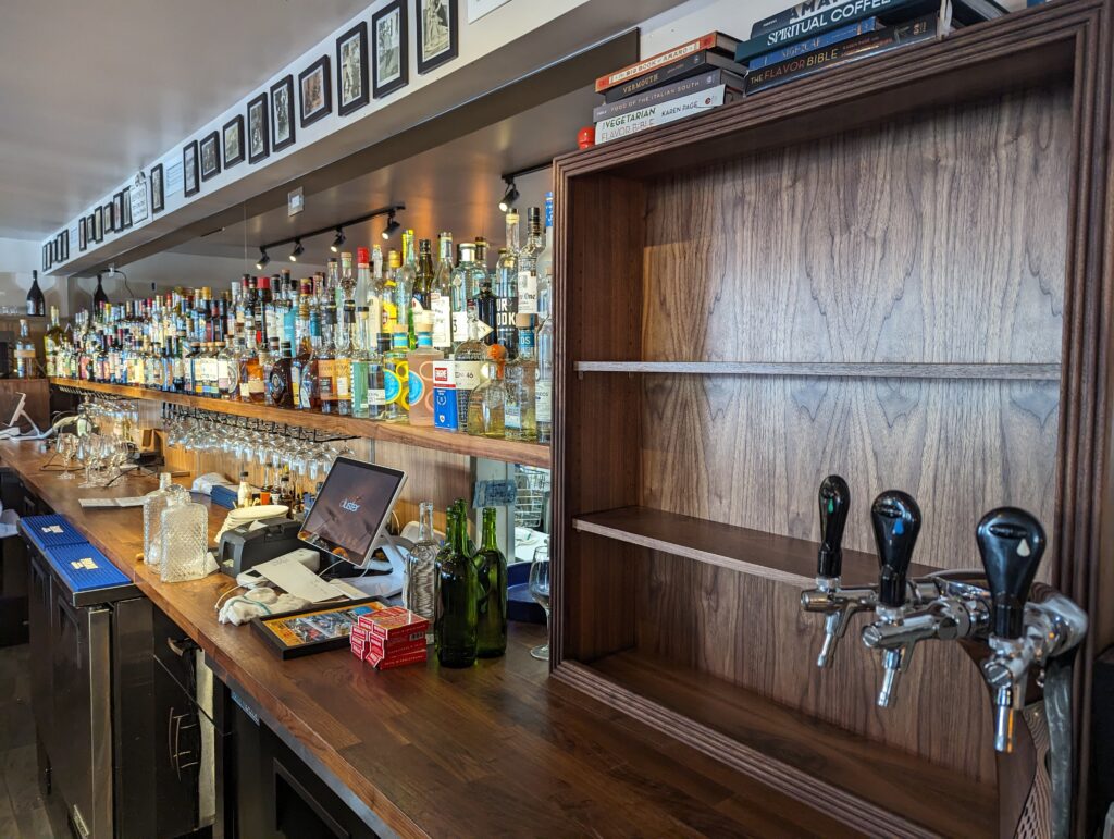 Bisous bisous bar